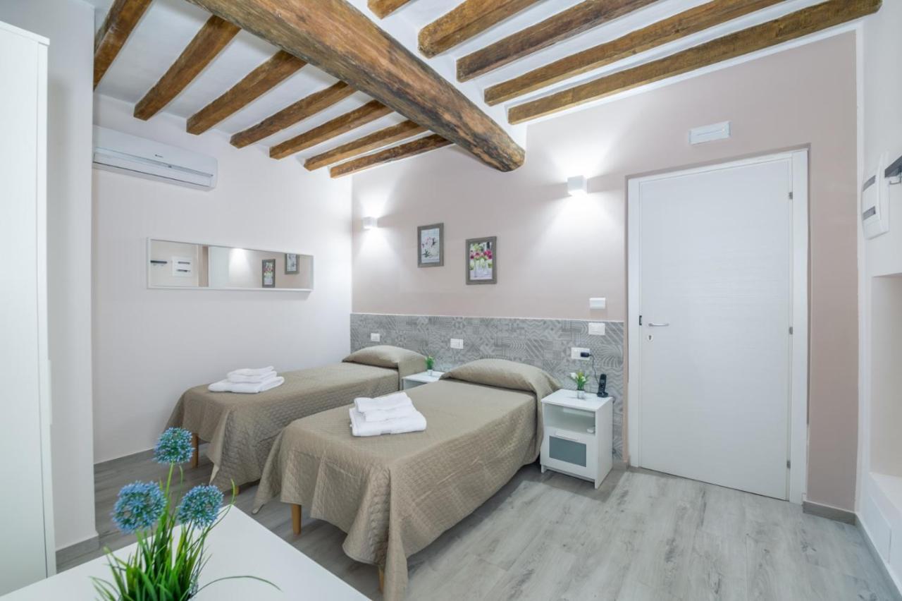 Residenza Borgo Guazzo Hotel Парма Екстериор снимка