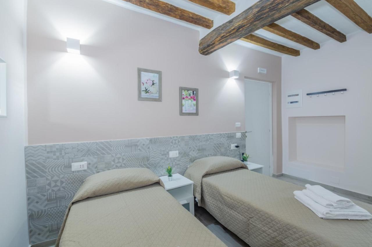 Residenza Borgo Guazzo Hotel Парма Екстериор снимка