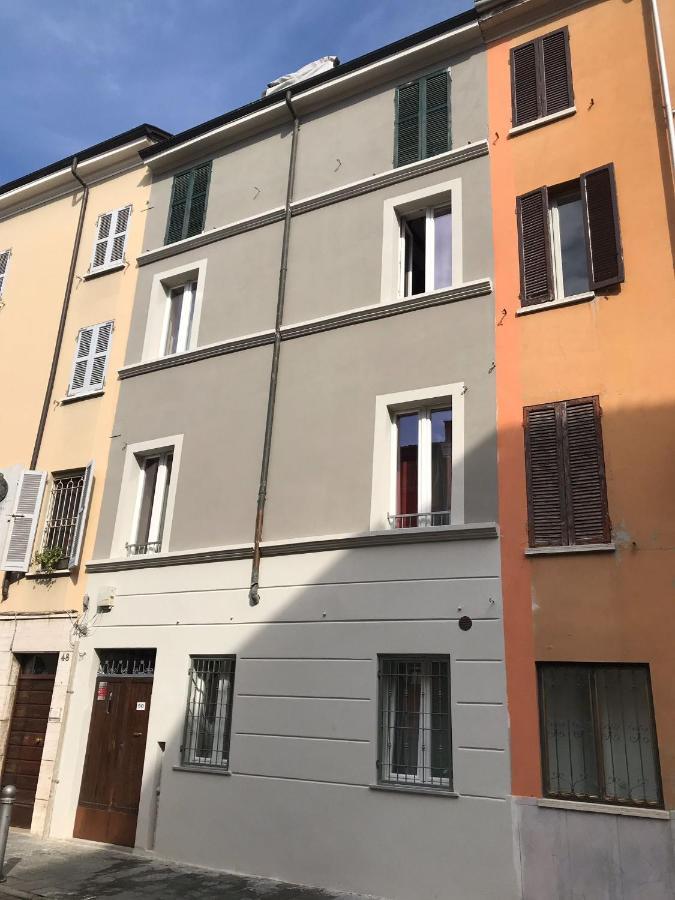 Residenza Borgo Guazzo Hotel Парма Екстериор снимка